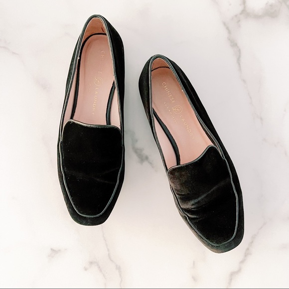 Chinese Laundry Gabby Black Velvet Loafer - Picture 2 of 8